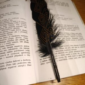 Záložka do knihy OCHRÁNCE ČTOUCÍCH - černé peří