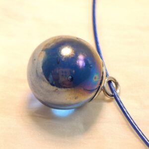 Náhrdelník skleněná kulička na struně 47 cm var.3