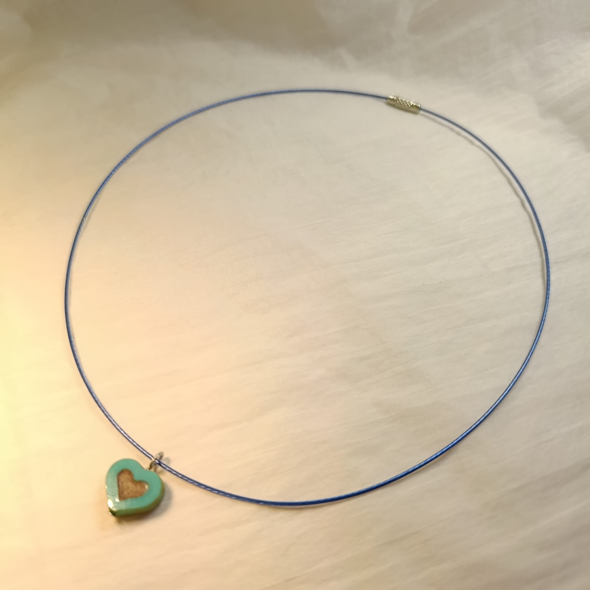 Náhrdelník skleněné srdce na struně 47 cm var.1 - Obrázek 2