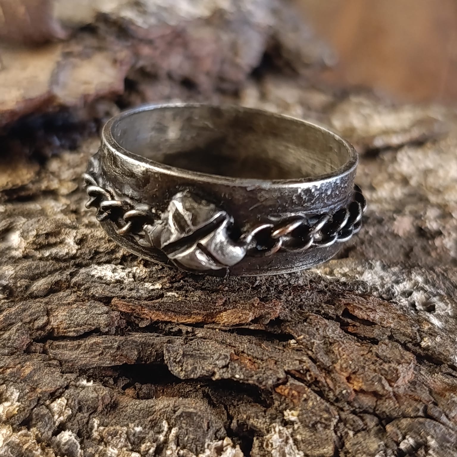 Prsten kovářský 23