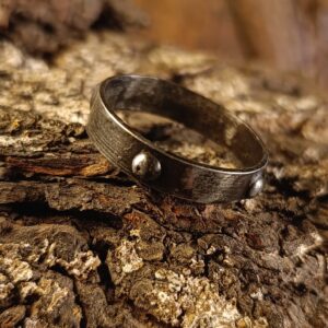 Prsten kovářský 25